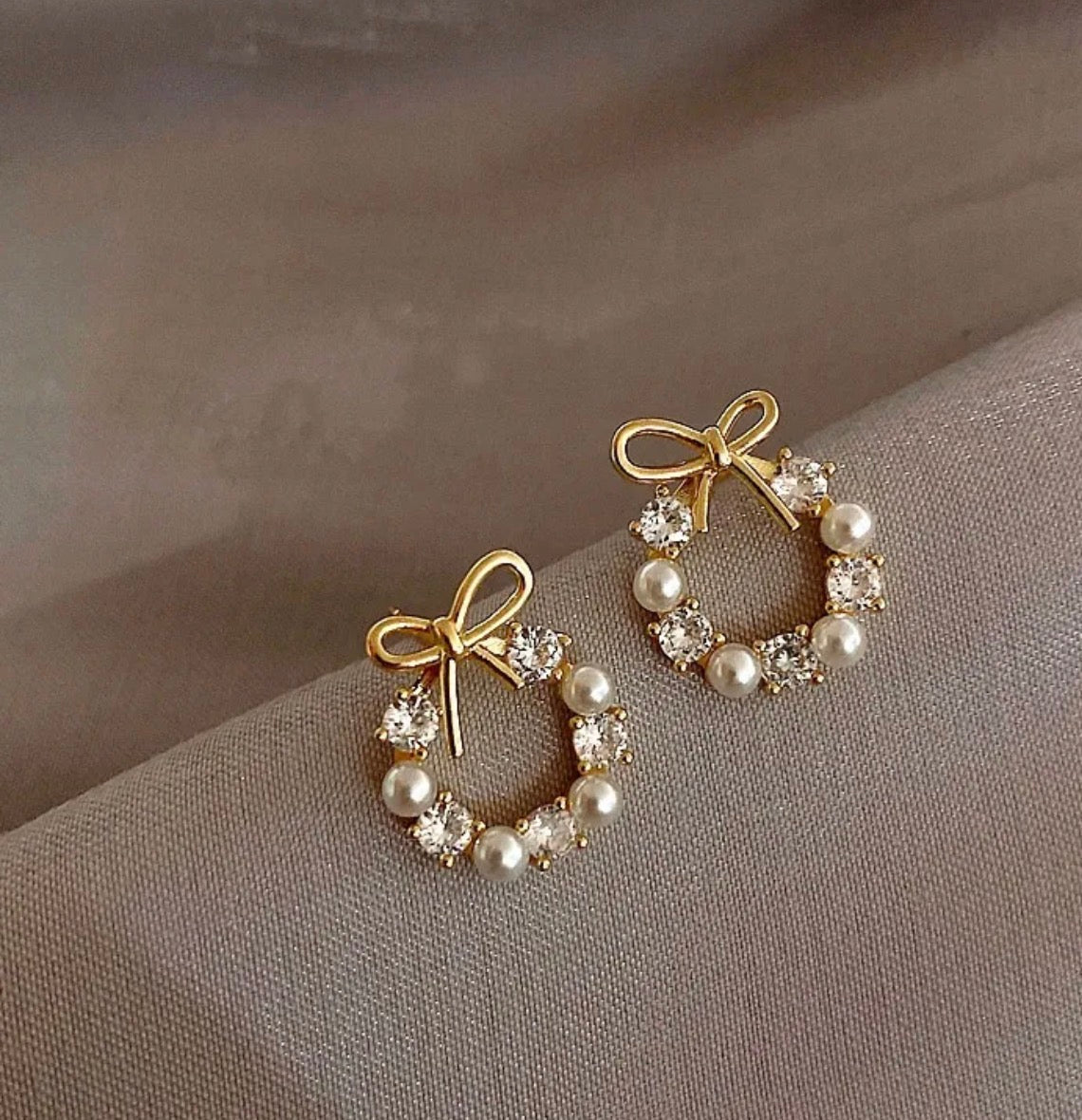 Sparkling Zircon Pearl C