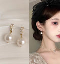 French Elegant Pearl Earrings B
