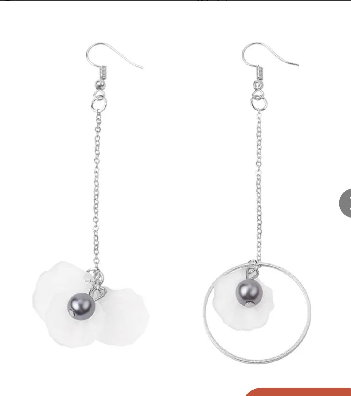 Asymmetric White Flower Pearl