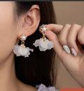 Pearl Bracket Petals B