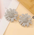 Daisy Stud Earrings B