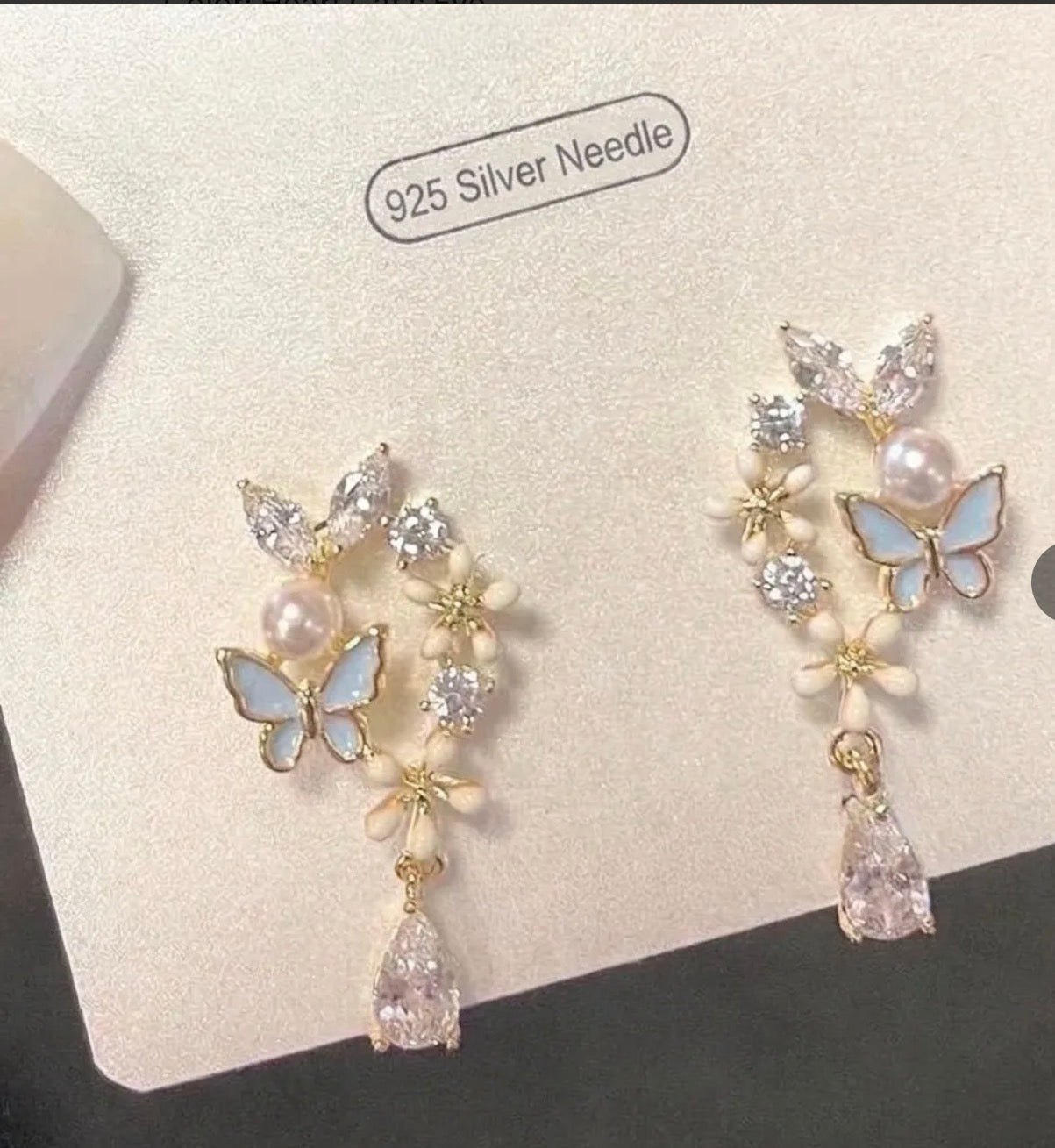 Post Gold Butterfly Artificial Pearl