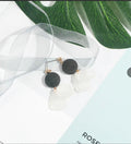 Black Round Piece White Double Petal