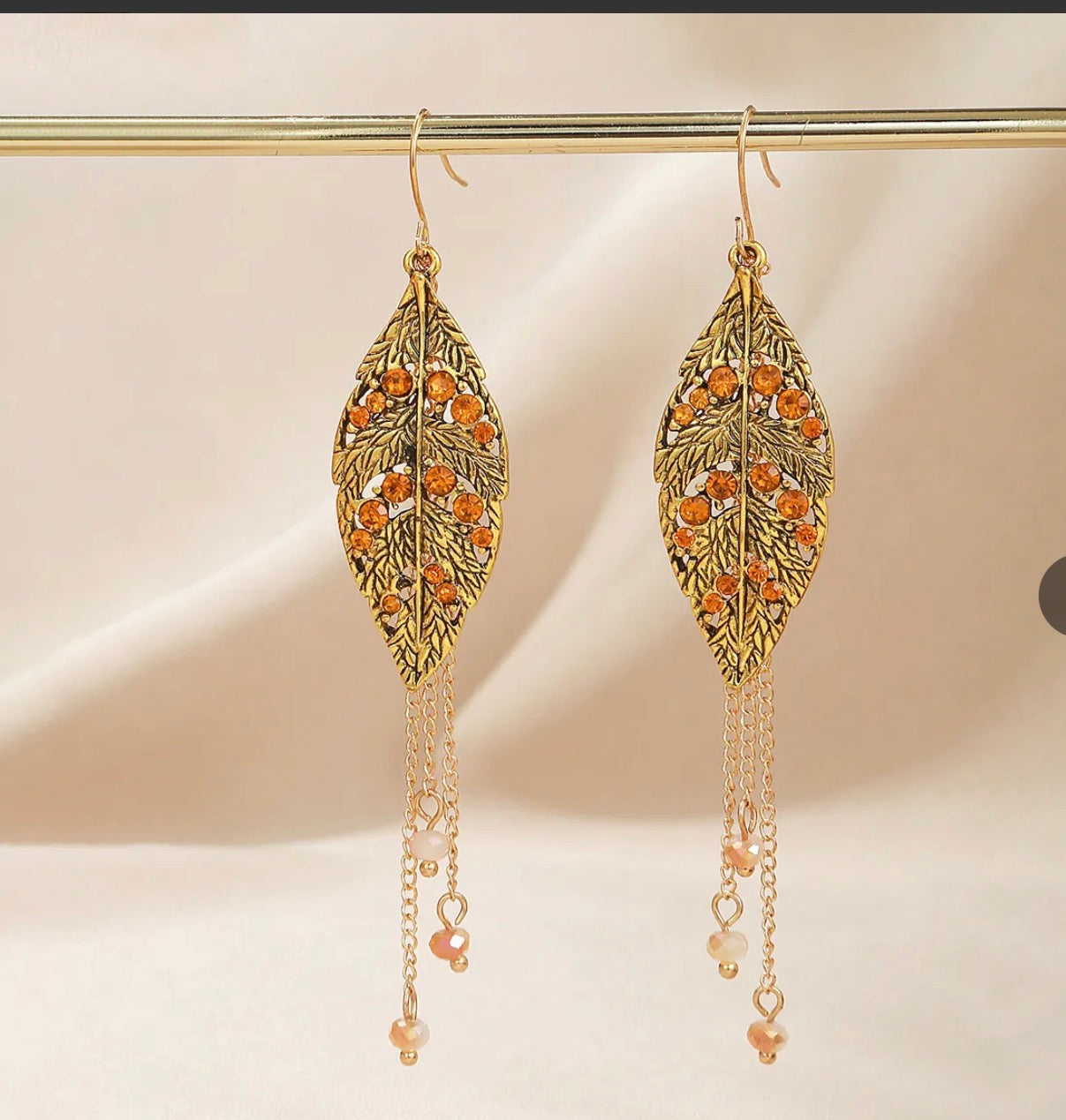 Antique Leaf Tassel