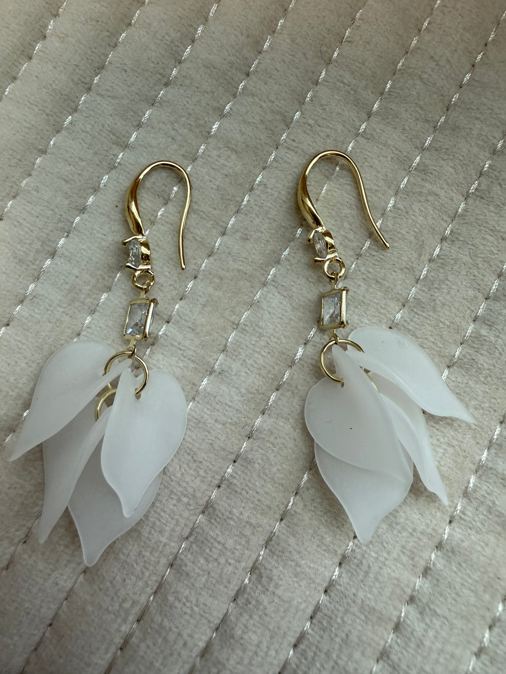 Clear Square Gem Leaf Drop
