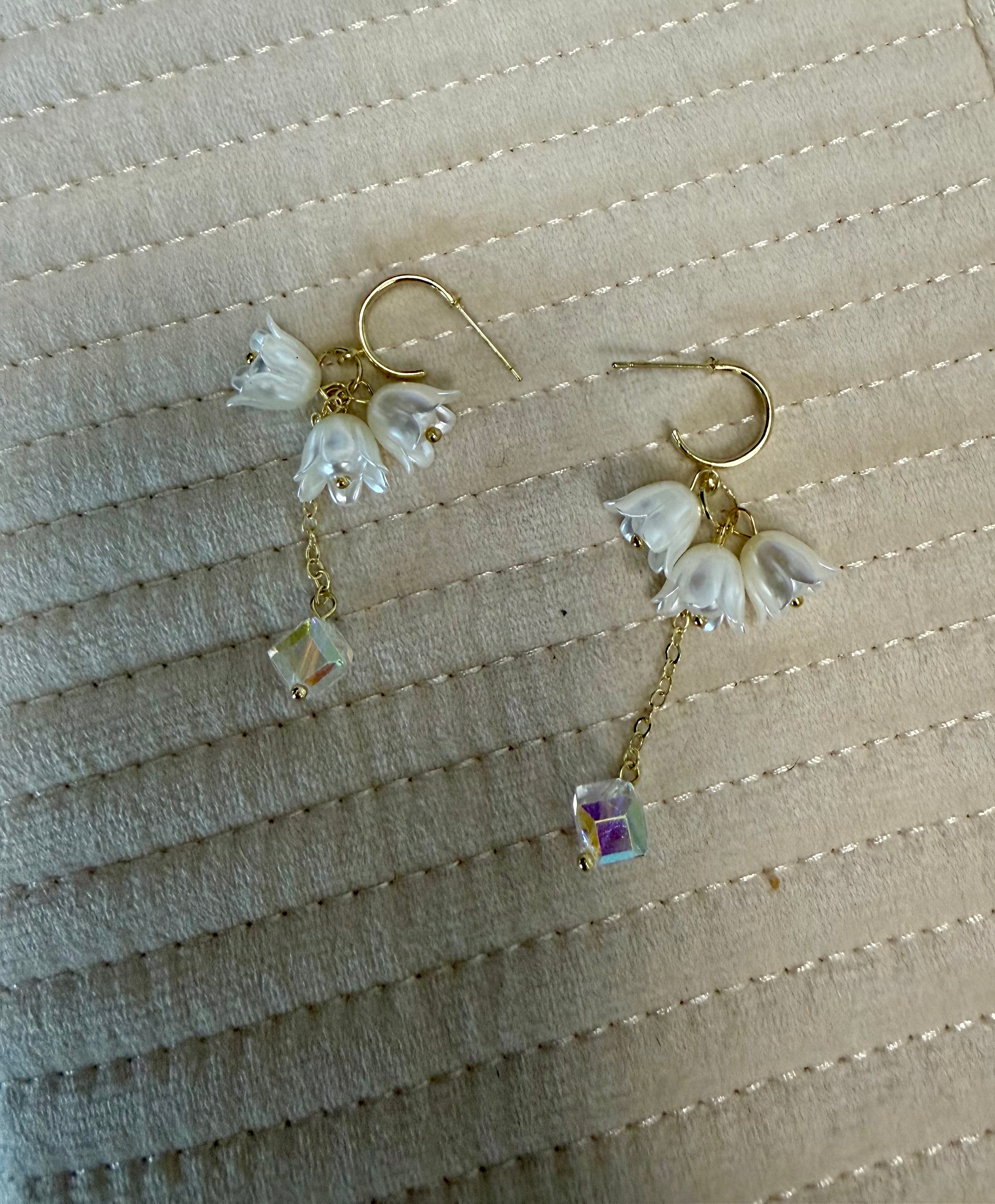 Gold Flower Iridescent Crystal Drop
