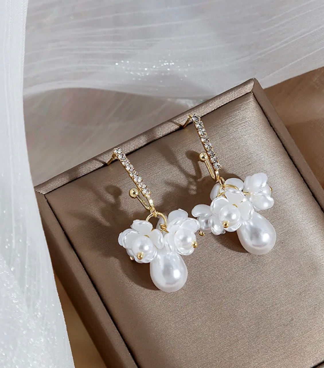 Pear Waterdrop Flower Style