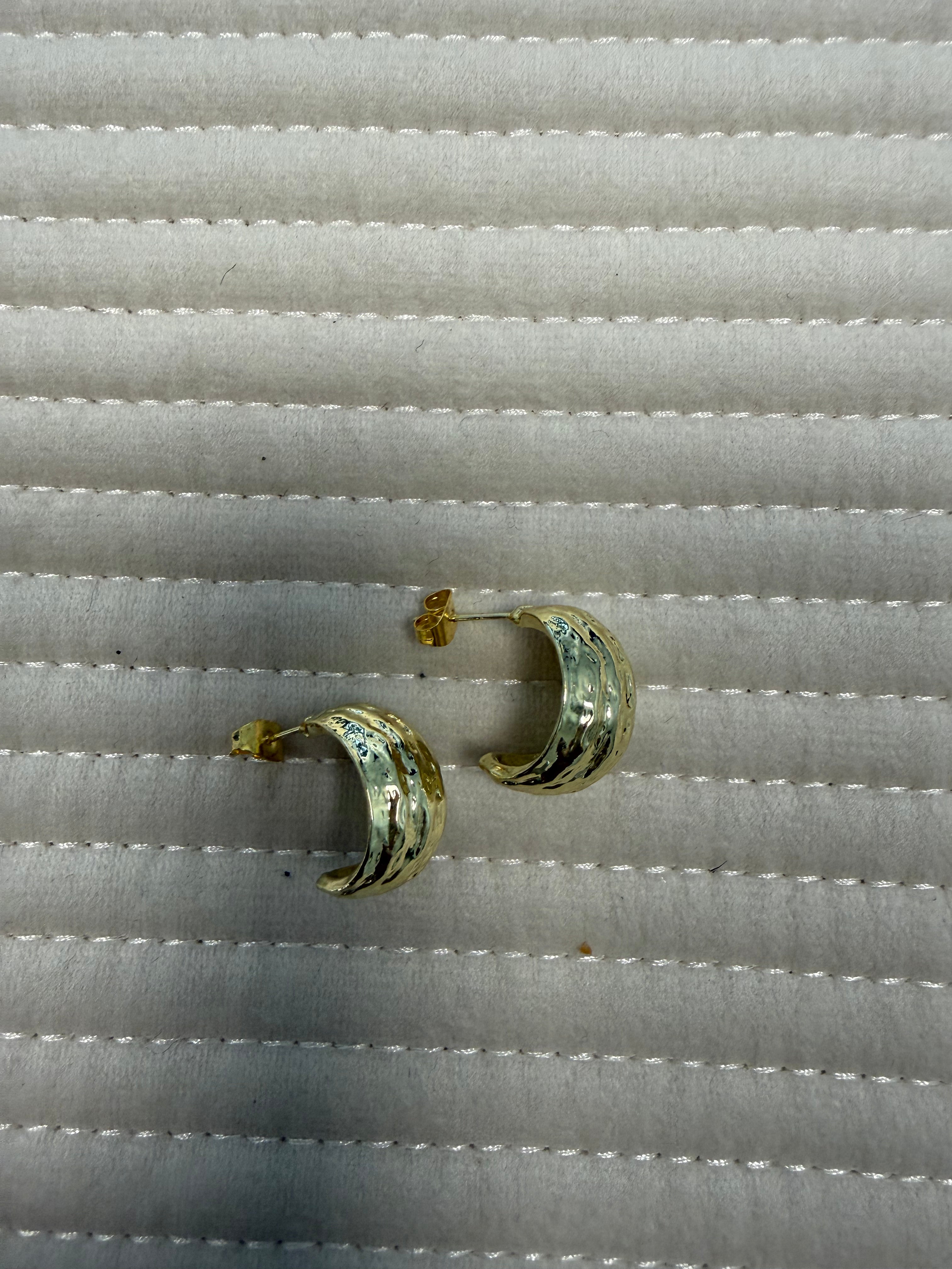 Exaggerated Pleated Metal Earrings