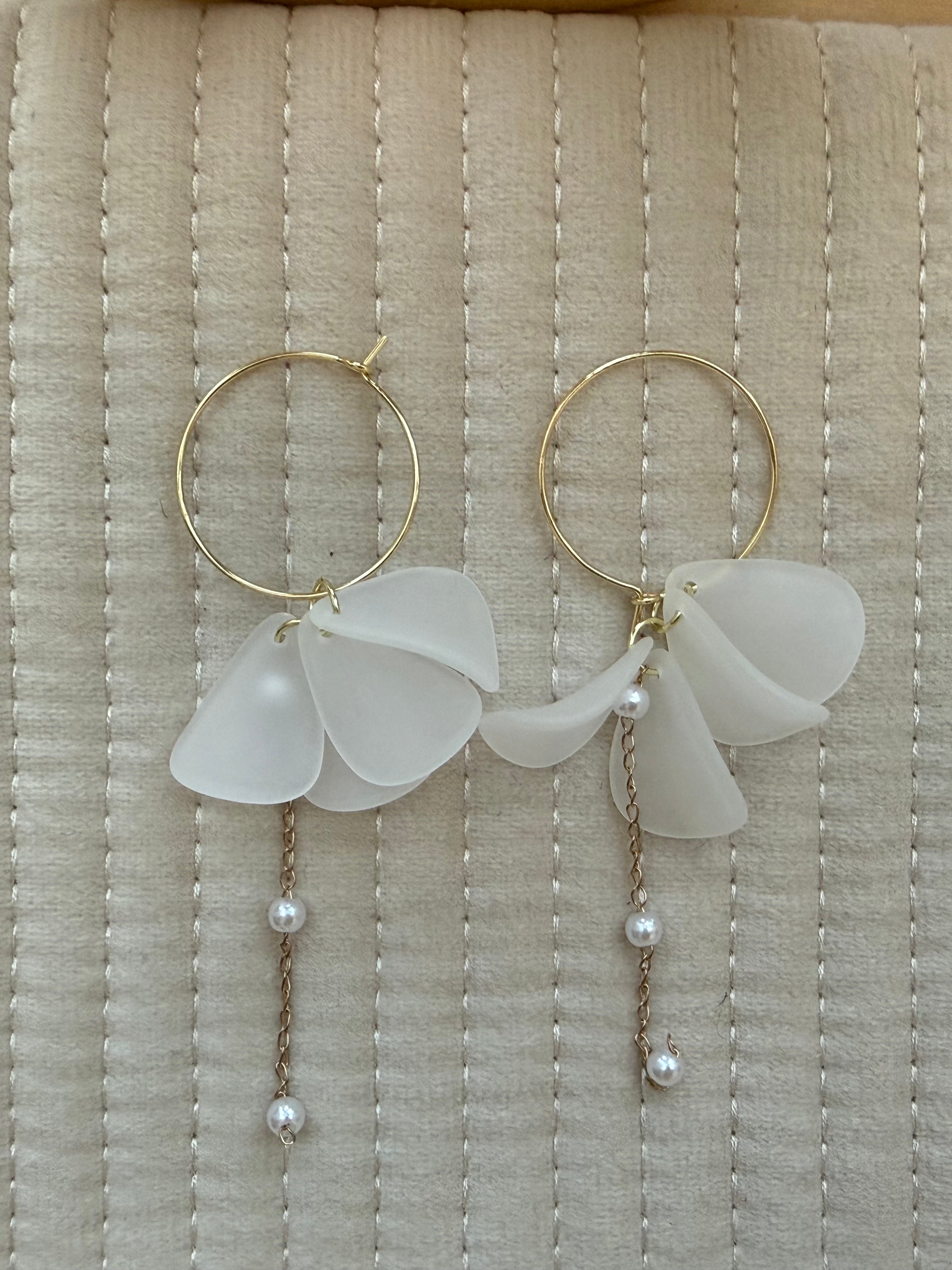 Wing Pearl Drop