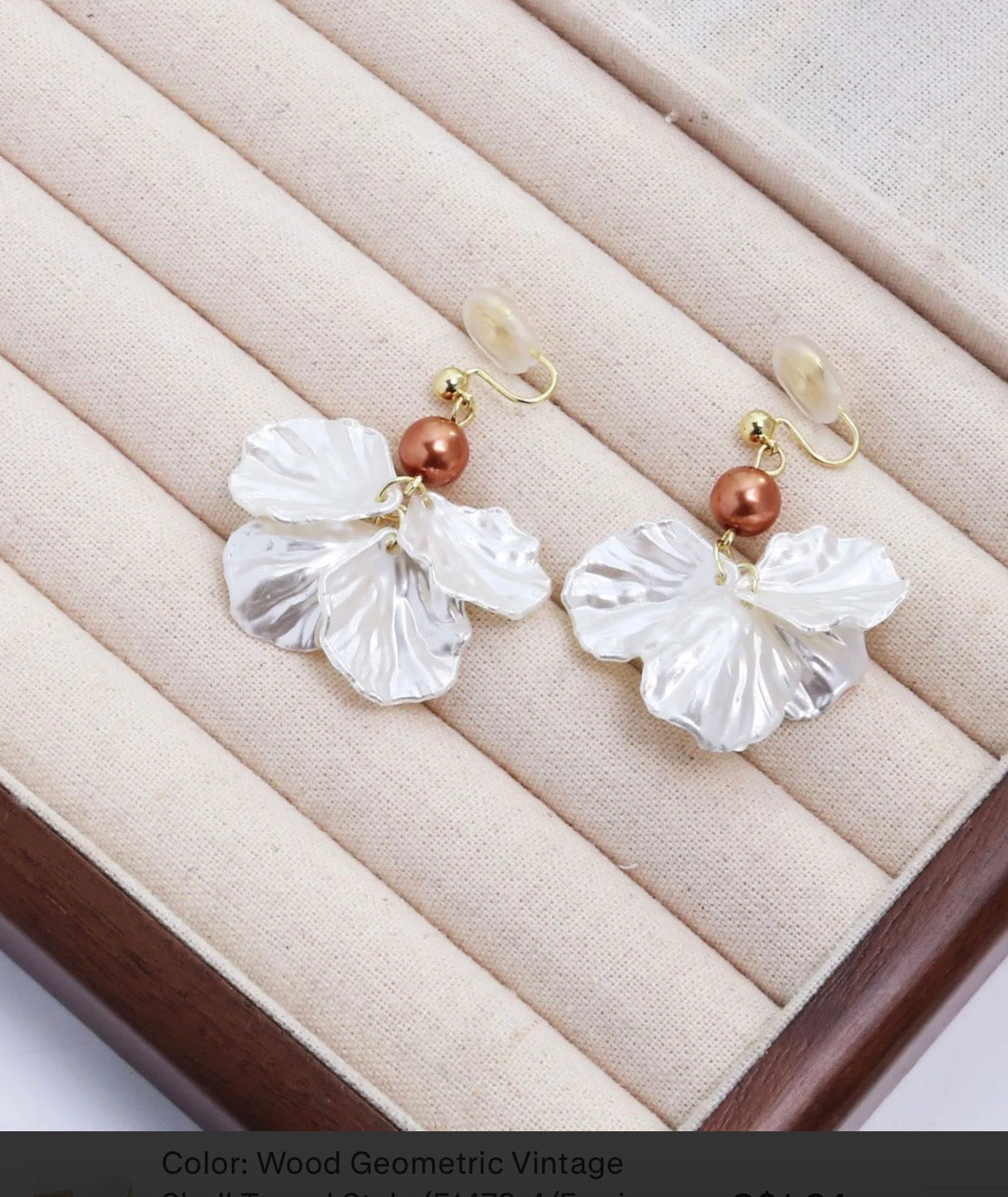 Translucent White Flower Dark Pearl