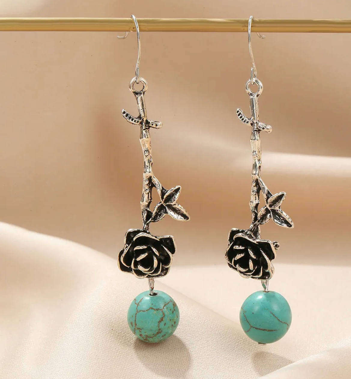 Antique Silver Rose